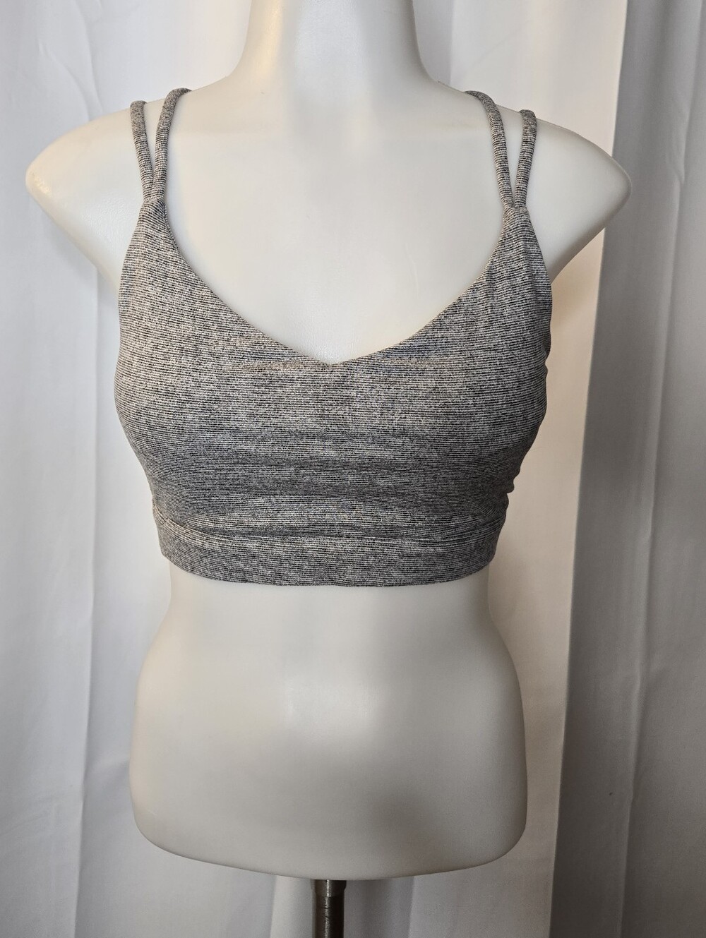 Old Navy Lightweight Support Strappy Sports Bra Grey XL NWT - Picture 4 of 8